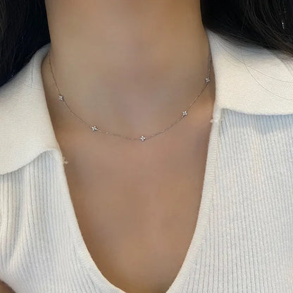 Collier argent 925 doré trèfles quatre feuilles porte-bonheur - porté cou
