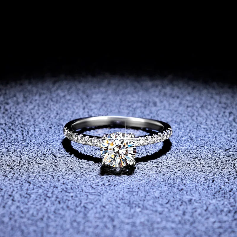 Bague solitaire anneau pavé argent 925 brillance - détail pierre
