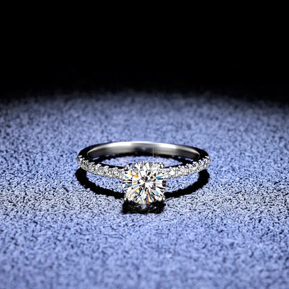 Bague solitaire anneau pavé argent 925 brillance - détail pierre
