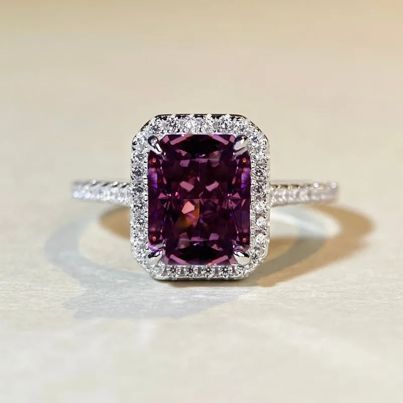 Bague argent 925 zircon violet rectangulaire halo cristaux - vue de face
