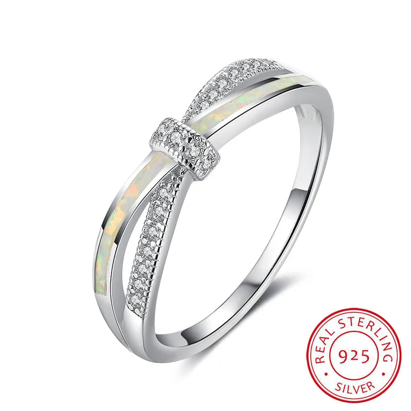 Bague opale irisée croisée pavé zircons argent 925 unique - vue latérale
