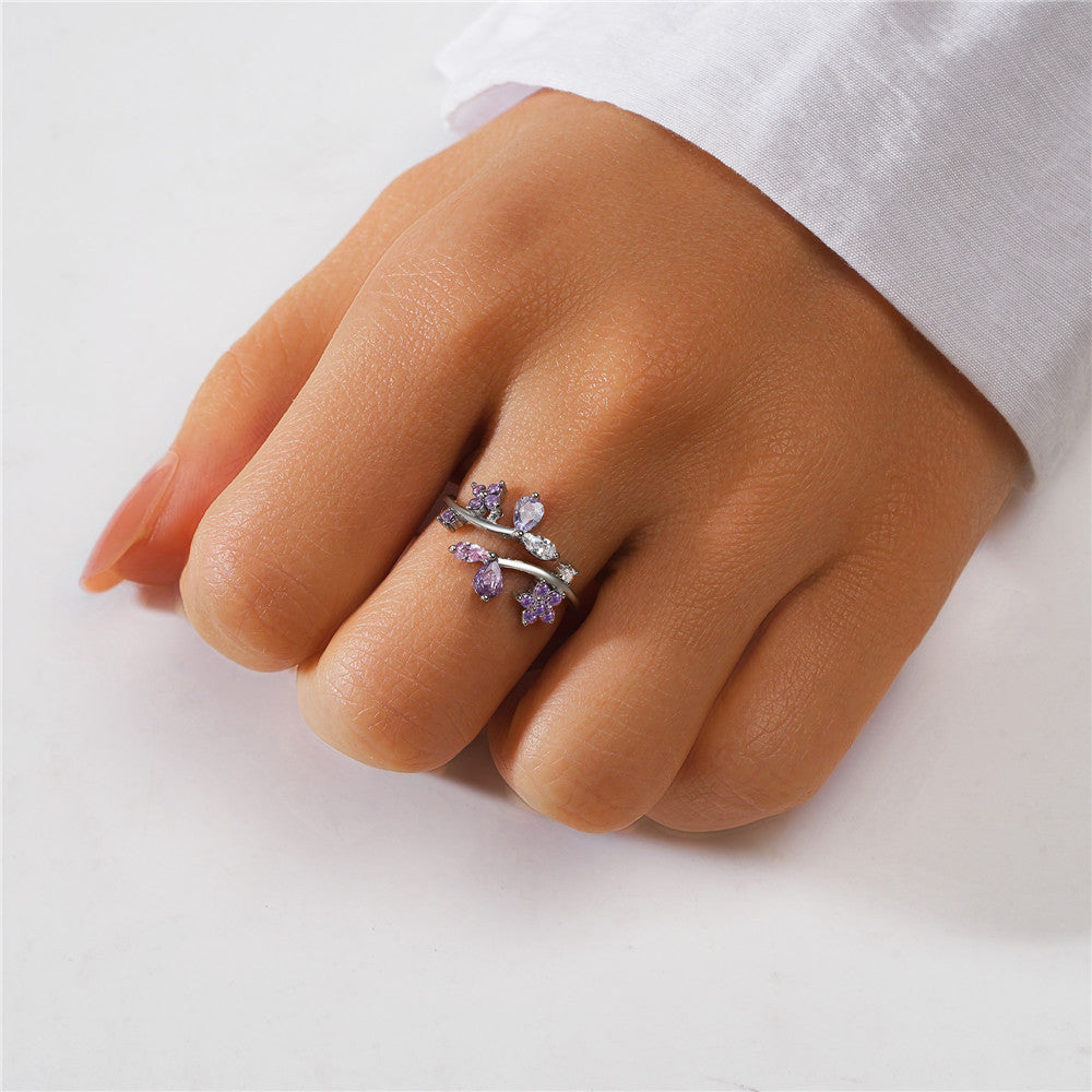 Bague branche florale argent s925 cristaux violets -Portée main 
