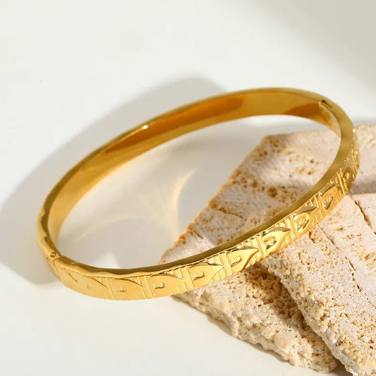 Bracelet cœurs gravés relief plaqué or 18K acier inoxydable - vue de face